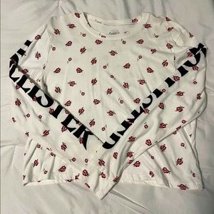 Cropped rose Long sleeve from Hollister.🌹